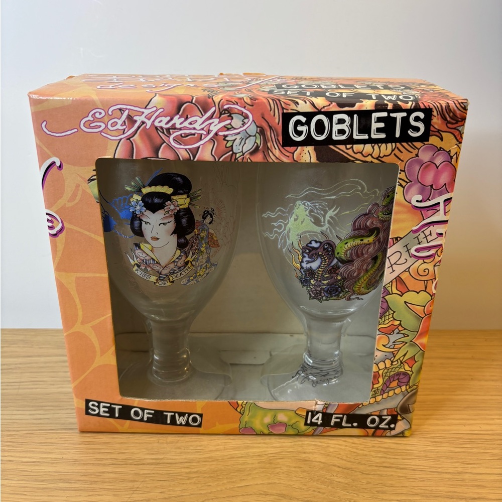 Ed Hardy Set of 2‎ Goblets 14 Oz Tattoo Art Geisha Dragon Design Drinkware